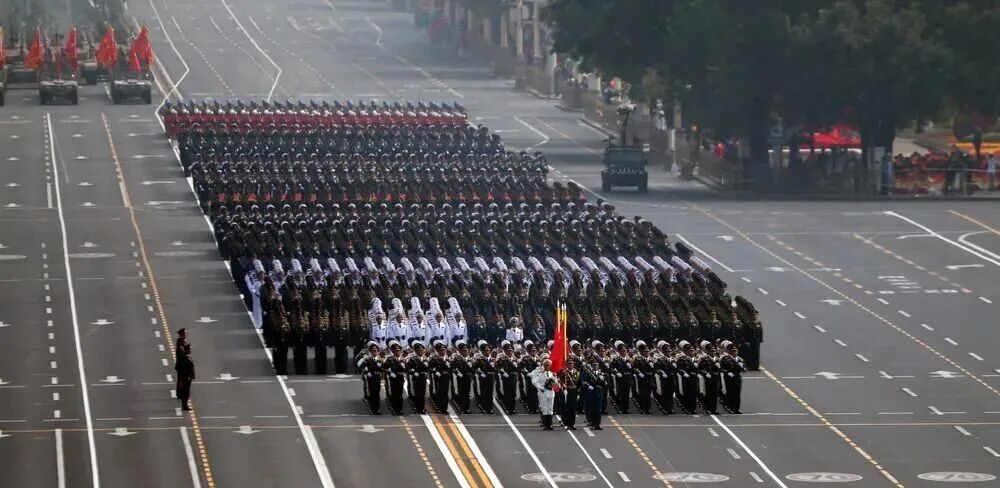 从“九三”阅兵看教育强国：教育是根基，独立人格是破土而出的光